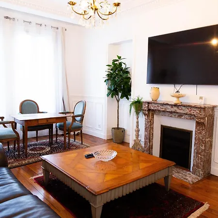 Berbere Les Bains Apartment Enghien-les-Bains
