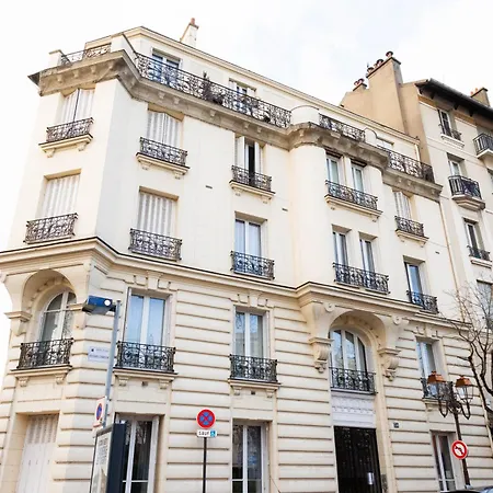 Berbere Les Bains Apartment *