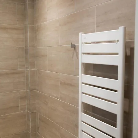 Berbere Les Bains Apartment Enghien-les-Bains