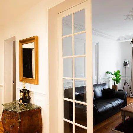 Berbere Les Bains Apartment